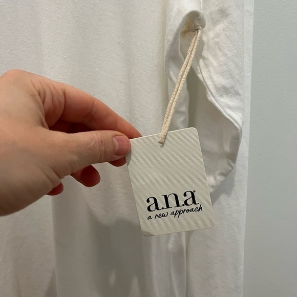 NWT A.N.A a new approach white tee with long sleeves - Picture 9 of 10
